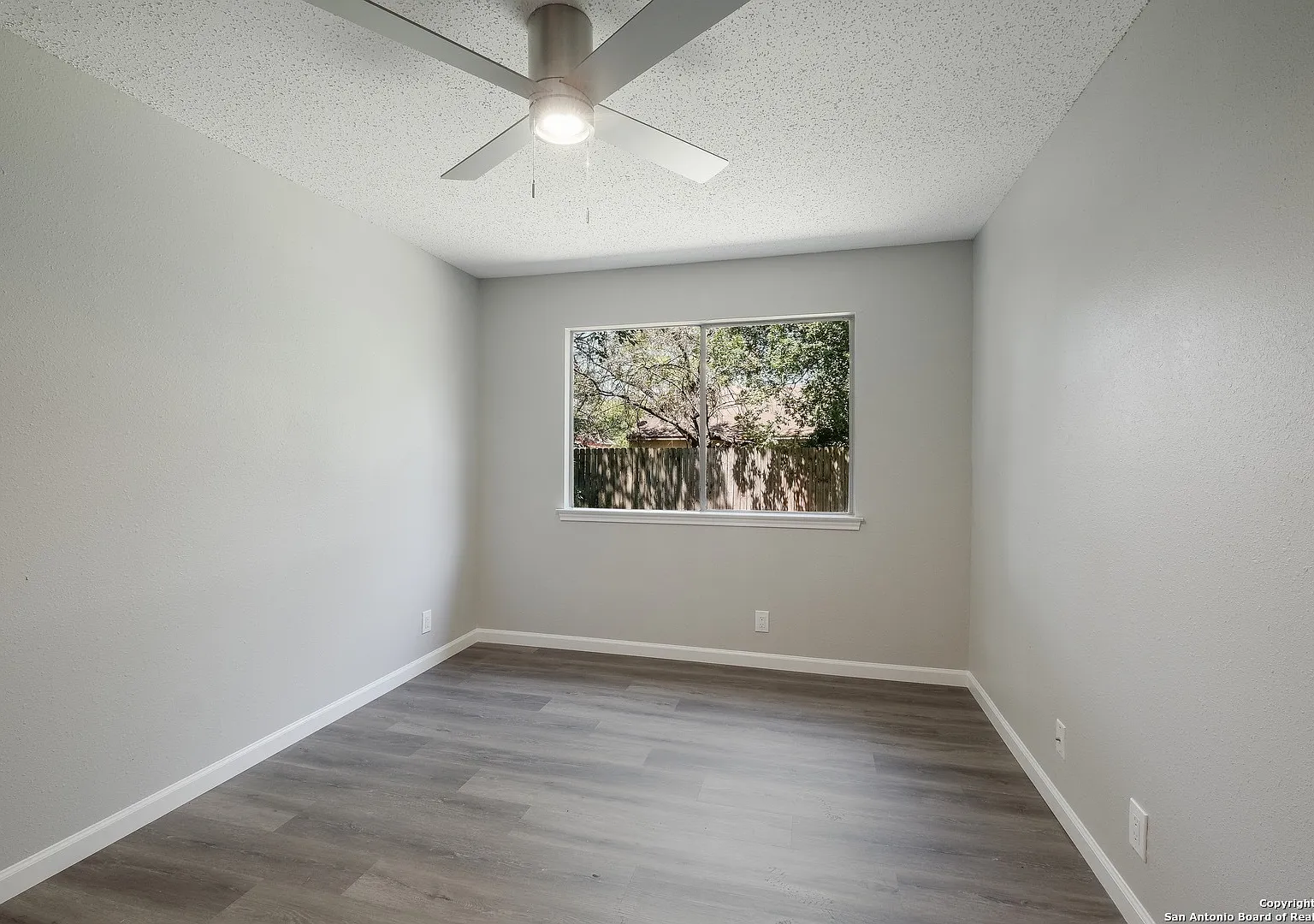 7539 Rimhurst - - — Photo 2