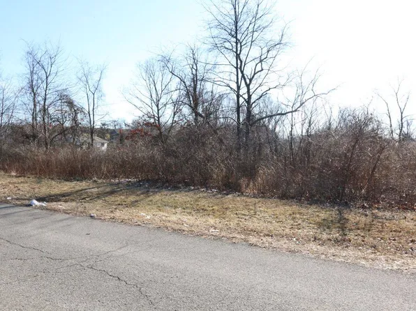 5 Bills Ln, Milton, NY 12547