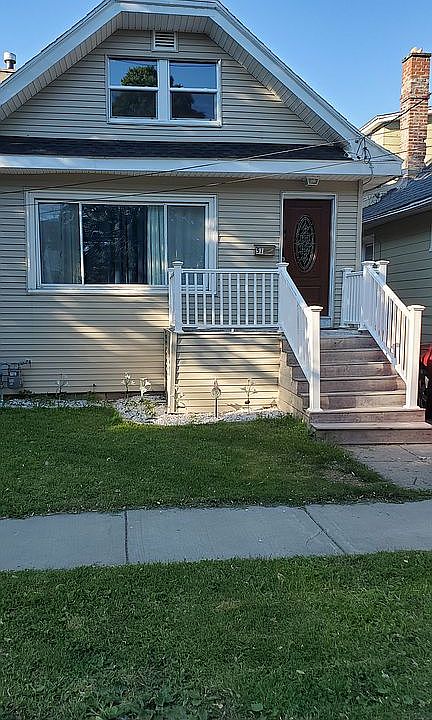 1st image of 51 Beatrice Ave