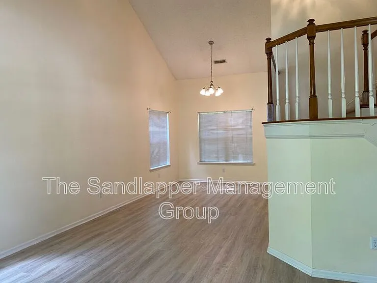 1287 Horseshoe Bnd — Photo 3