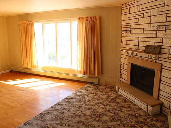 4th image of 404 1st St SE