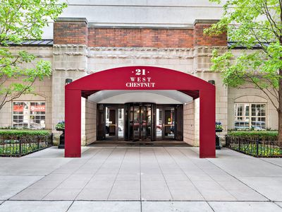 21 W Chestnut St APT 1605, Chicago, IL, 60610