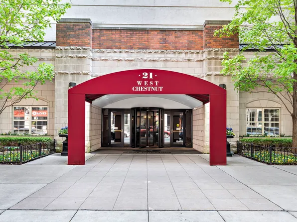 21 W Chestnut St APT 1605, Chicago, IL 60610