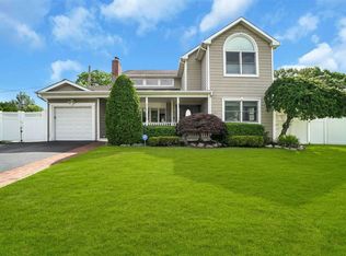 1215 Campbell Rd, Wantagh, NY 11793