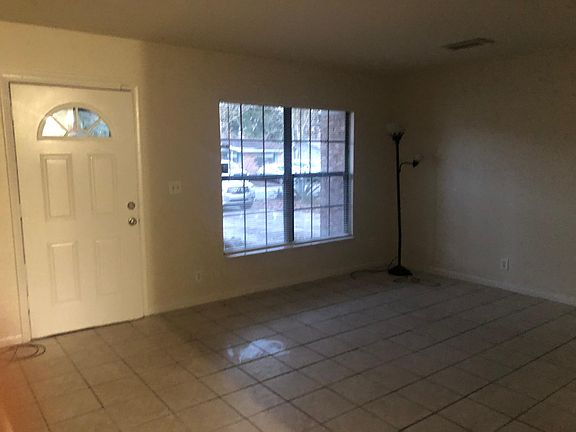 2nd image of 3060 Wedgefield Blvd