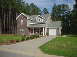 16 Salters Ln, Hopkins, SC 29061