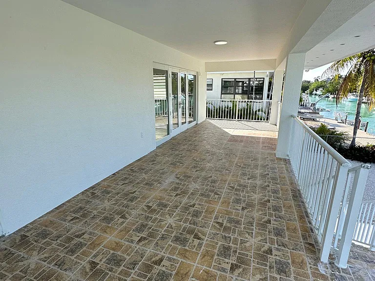 244 W Seaview Dr — Photo 22