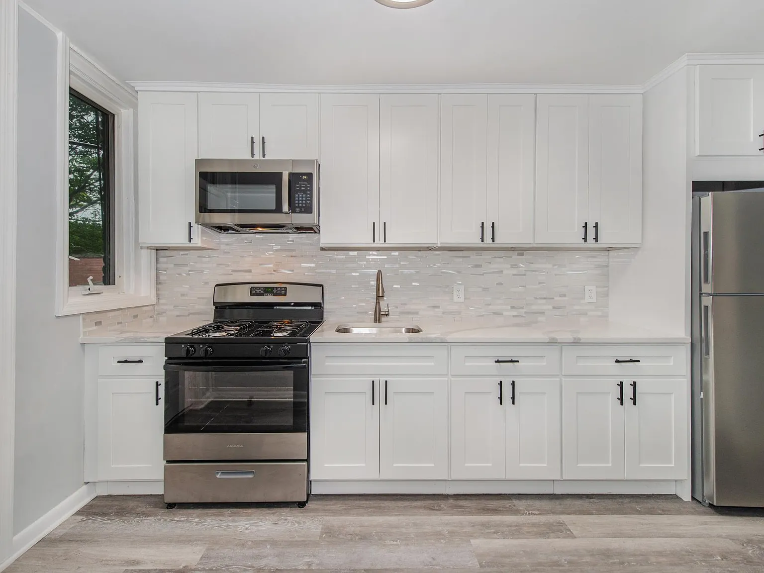 3 bed, $2,700 — Photo 4