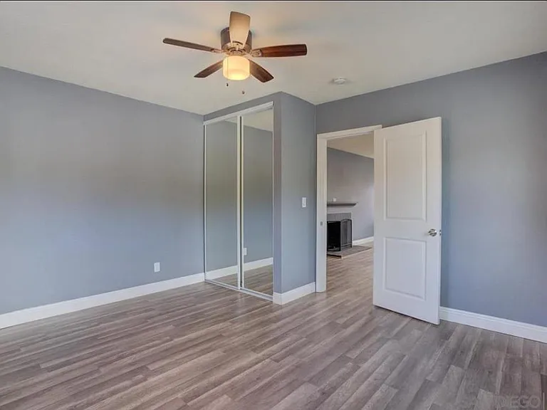 9425 Apple St — Photo 1