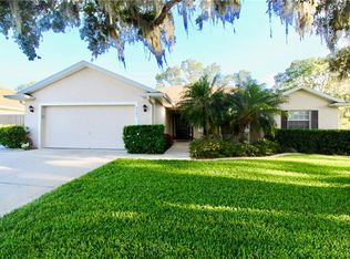 5383 Stone Oaks Dr, Lakeland, FL 33811