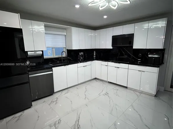 367 W 33rd St, Hialeah, FL 33012