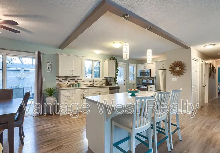 3271A McMahon Rd — Photo 1