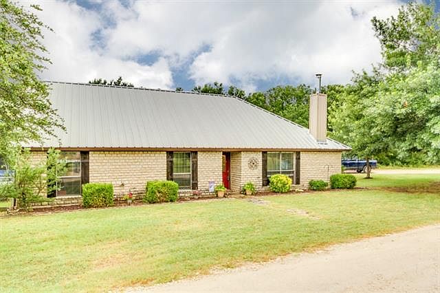 1st image of 3240 County Road 1227