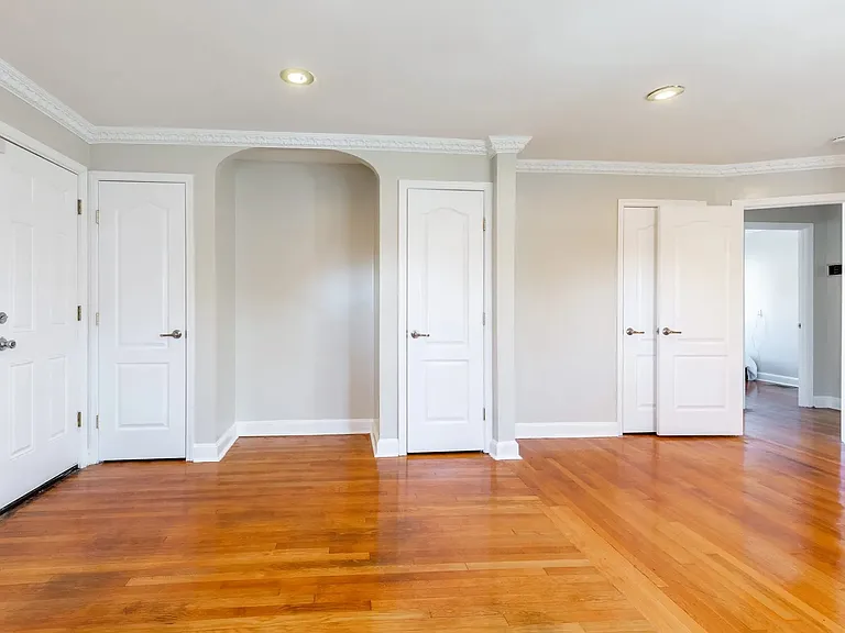 59 Farragut Pl NW — Photo 10