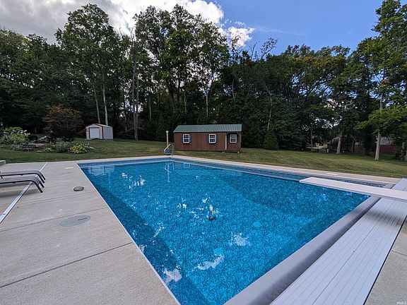 4th image of 1147 N Sassafrass Dr