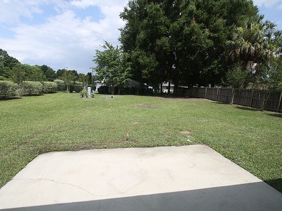 4th image of 13581 SE 50th Ct