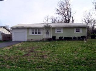 418 W Bedford St, Marshfield, MO 65706