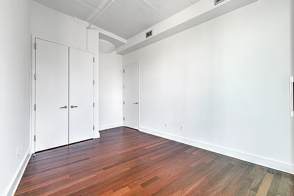 Rented by REAL New York | media 6