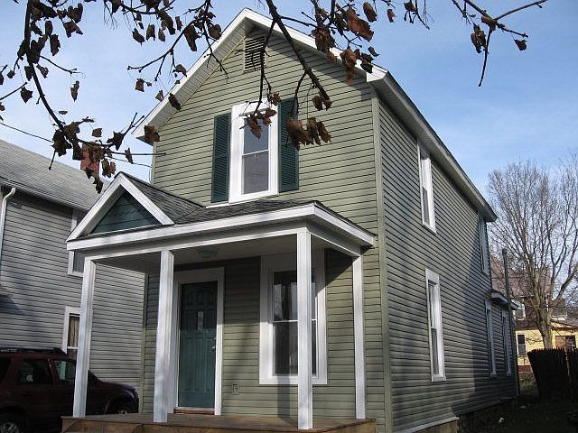 1st image of 290 Franklin St