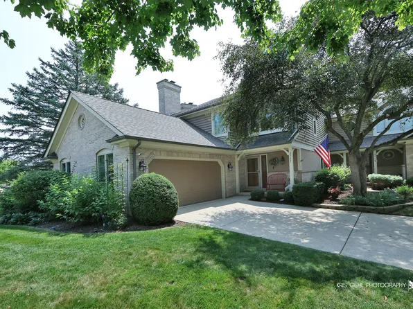 2727 Downing Ct, Aurora, IL 60502