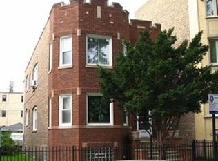 7936 S Kingston Ave, Chicago, IL 60617