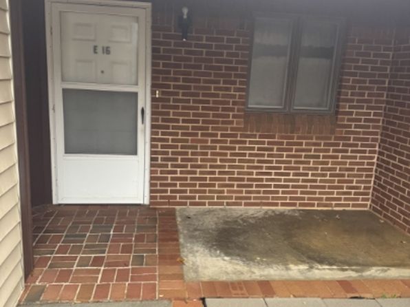 200 Santree Dr UNIT E16