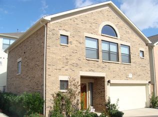 3736 Main Plaza Dr, Houston, TX 77025