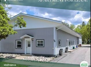 59 Peel St #2, Penetanguishene, ON L9M 1B7