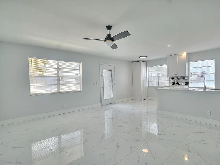 137 Normandy Ln #137-C — Photo 6