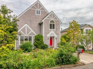 51 Sampson Ave, Swampscott, MA 01907