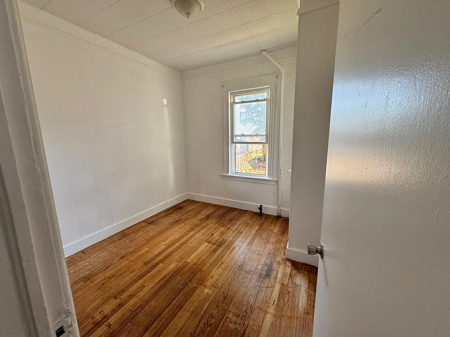 2 bed, 700 sqft, $2,250 — Photo 2