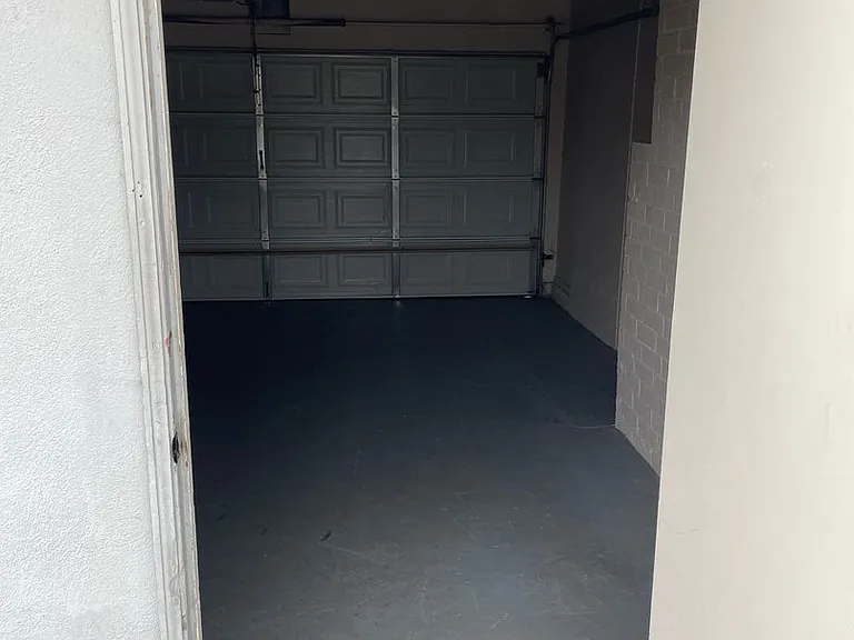 6581 Bestel Ave — Photo 26