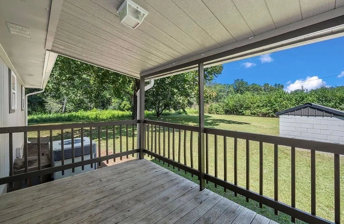 4 bed, 1500 sqft, $1,750 — Photo 2