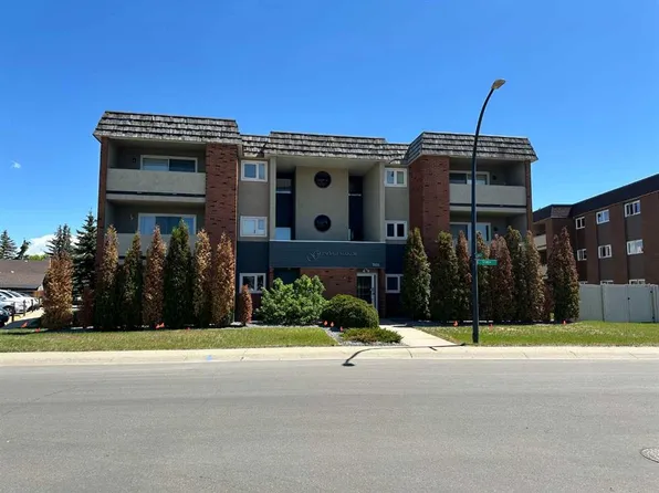 7031 W Gray Dr #102, Red Deer, AB T4P 2B1