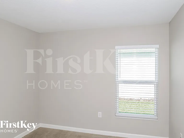 220 Southern Breeze Loop — Photo 10