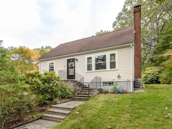 38 Spencer St, Millis, MA 02054