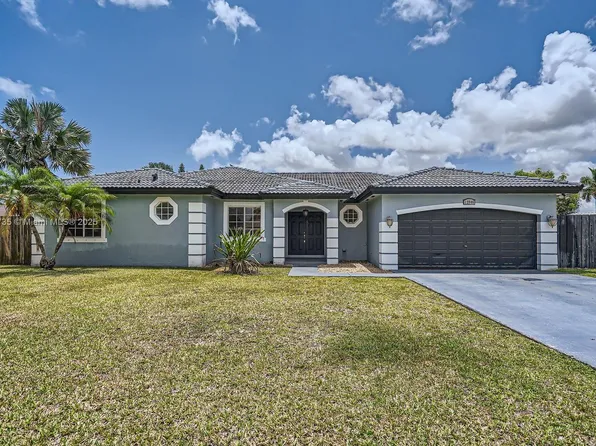 12846 SW 211th Ter, Miami, FL 33177