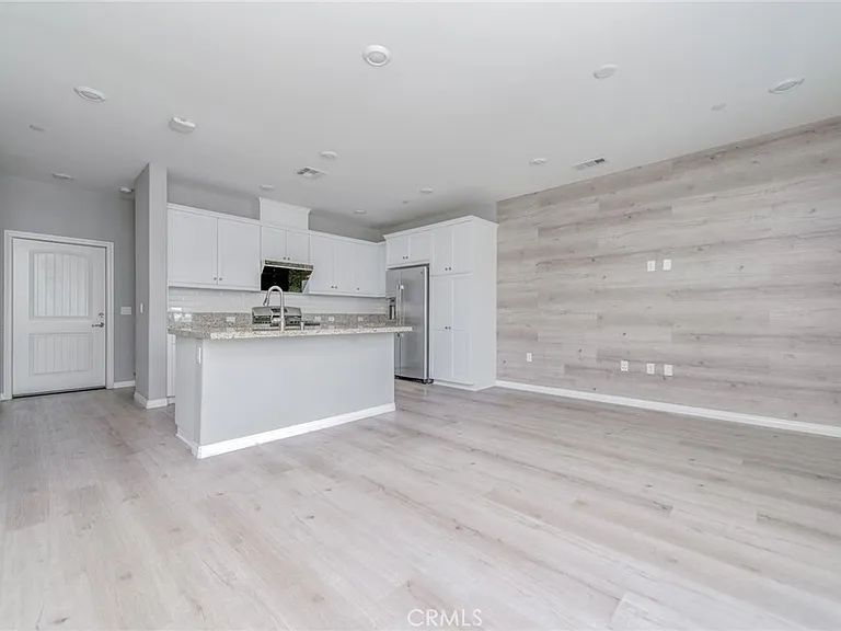 16039 Voyager Ave — Photo 5