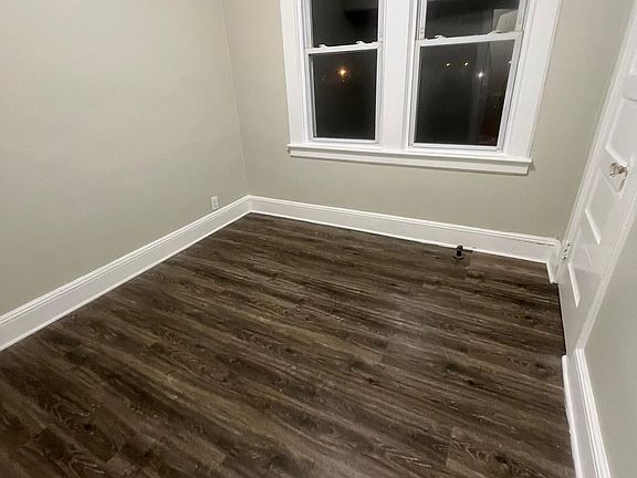 3rd image of 424 Scotland Rd APT 1