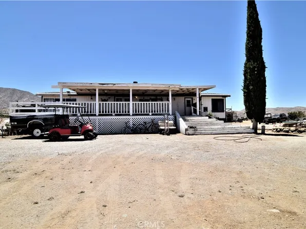 10140 Arrow Ln, Juniper Hills, CA 93543