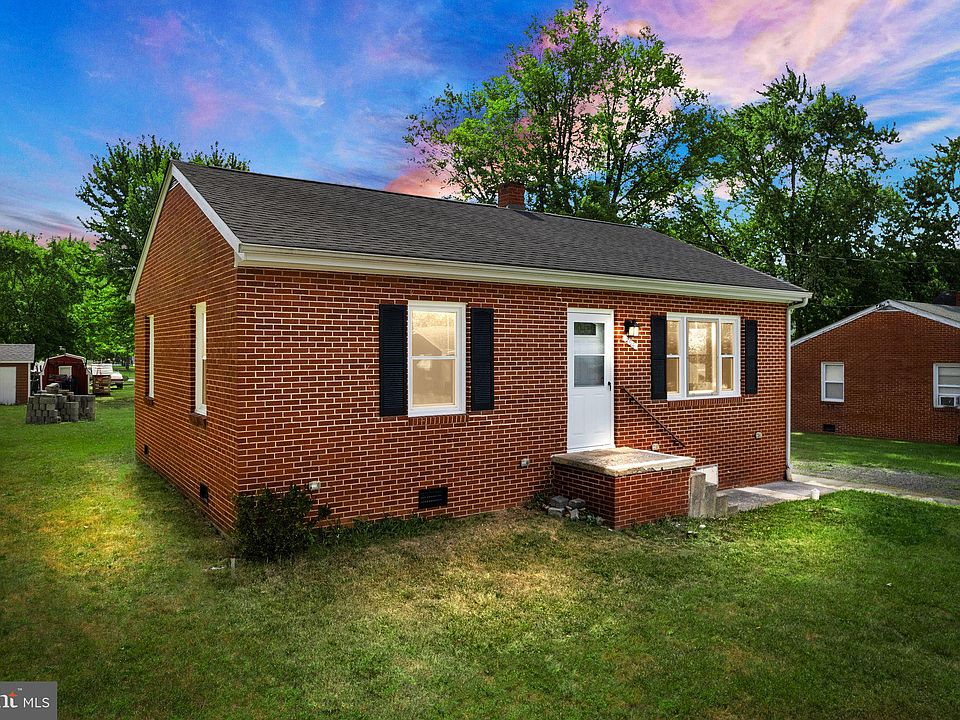 1st image of 294 Crim Dr