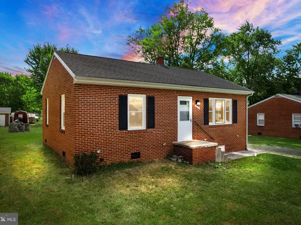 294 Crim Dr, Strasburg, VA 22657