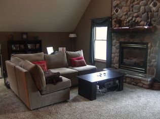 2995 Wilson Ave, Pinckney, MI