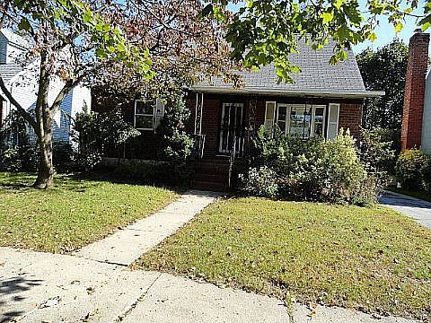 1st image of 113 N Montague St