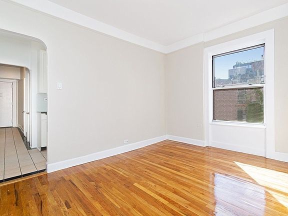 3rd image of 241 W 13th St APT 18