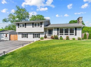 14 Kinnicutt Ave, Warren, RI 02885