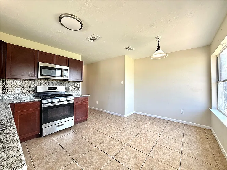 13706 Audra Ln — Photo 6