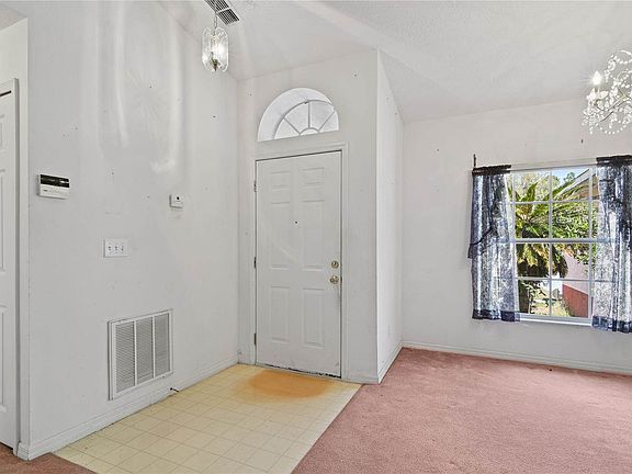 3rd image of 4008 E Cardinal Pines Dr