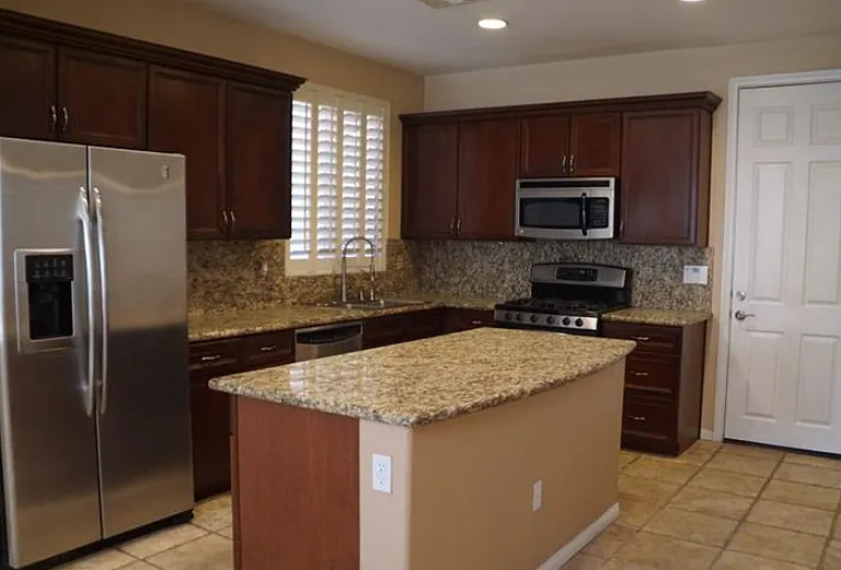 2407 Granada Bluff Ct — Photo 22