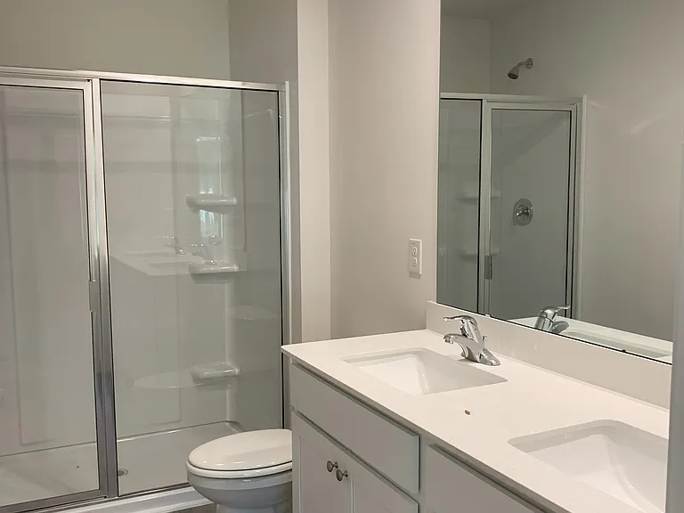 18 Sweet Meadow Rd — Photo 6